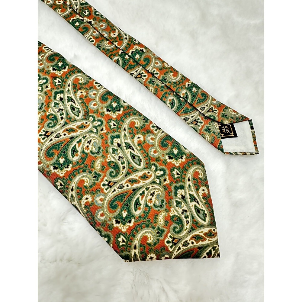 Cerruti CXIII Bonwit Teller Tie Mens OS Orange Green Paisley Silk Classic Retro